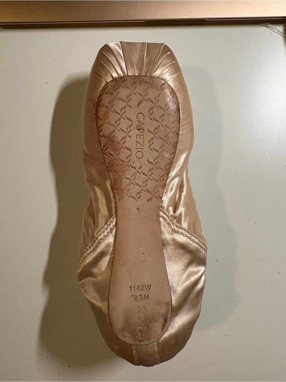 Capezio Pointe Shoes 8.5 M - Picture 3 of 4